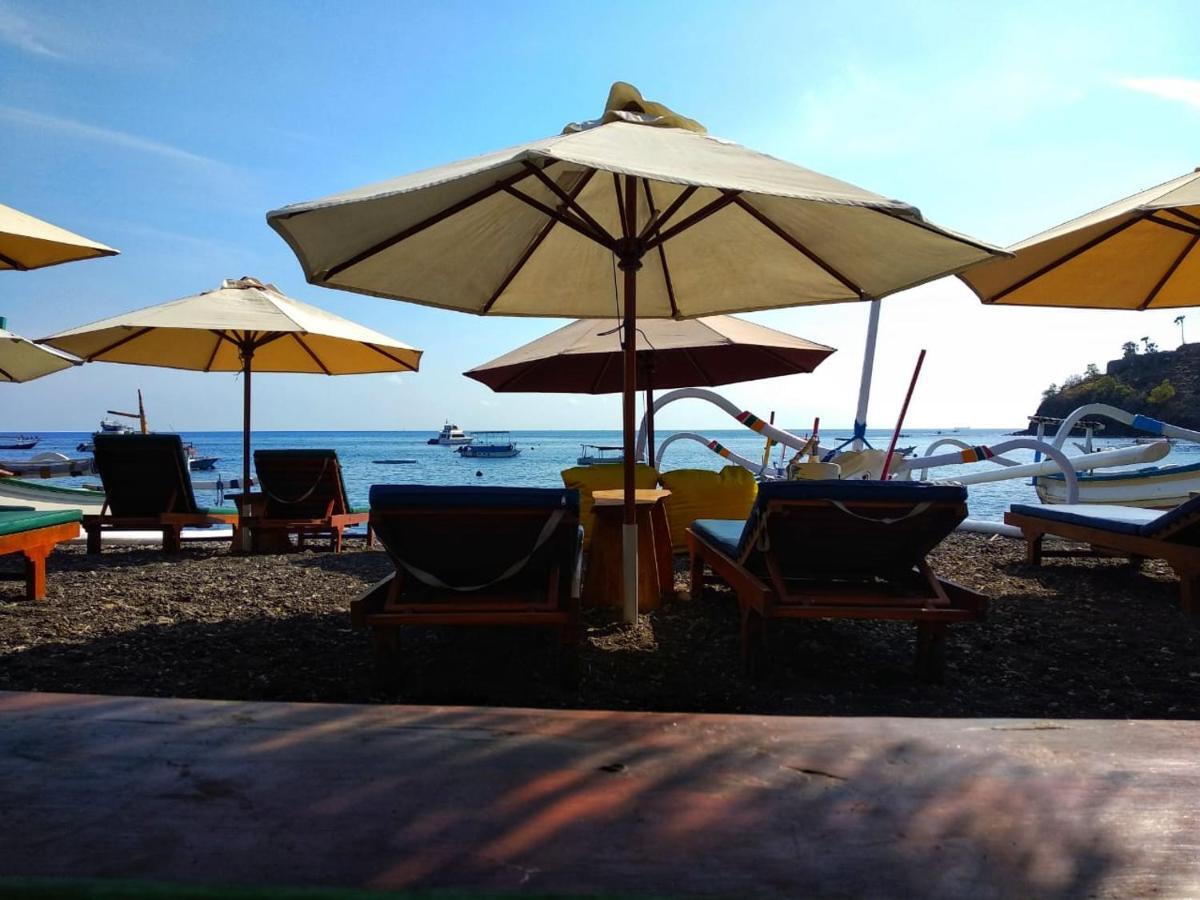 Coconut Beach Bungalows & Warung Amed Exteriör bild