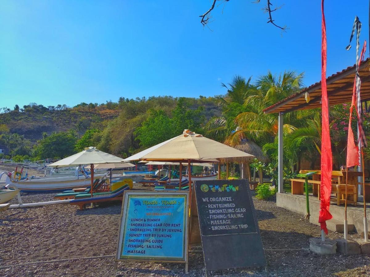 Coconut Beach Bungalows & Warung Amed Exteriör bild